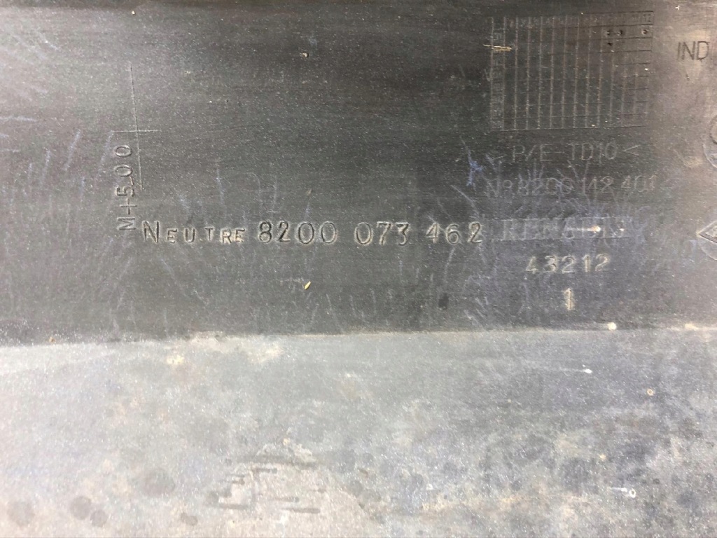 Бампер задні задній renault megane 2 хетчбек 02-09 8200073462 Зі Шроту