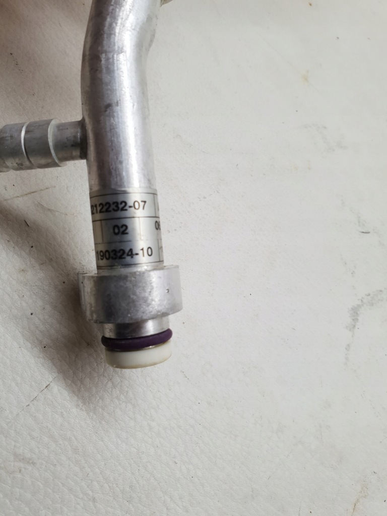 фото №9, Bmw 1 f20 3 f30 трубка шланг кондиционера 9212232