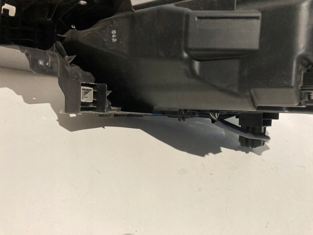 Фара перед правий full led mazda cx-3 10 pin d10e-51030 Зі Шроту