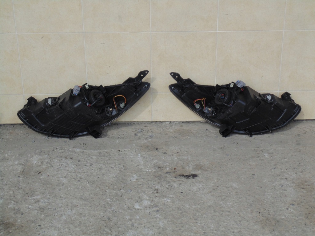 фото №2, Лампа правая mazda 2 ii 2013 rok. anglik