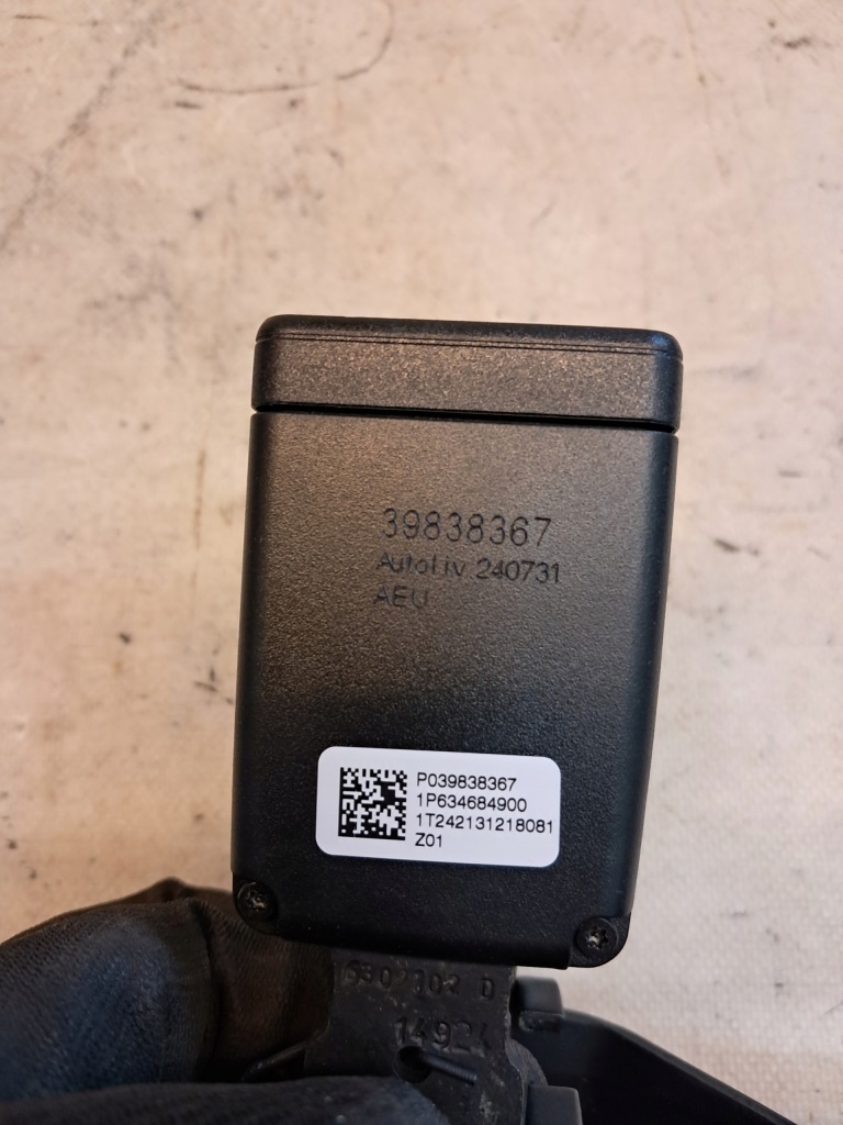 фото №5, Пряжка клипса поперечина безопасности задняя volvo xc60 ii 39838367