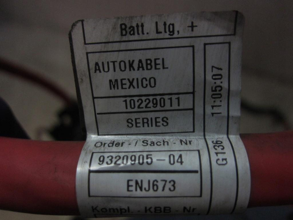 Bmw x5 f15 кабель podpodłogowy шланг плюсовий червоний акумулятор 9320905 Оригінал