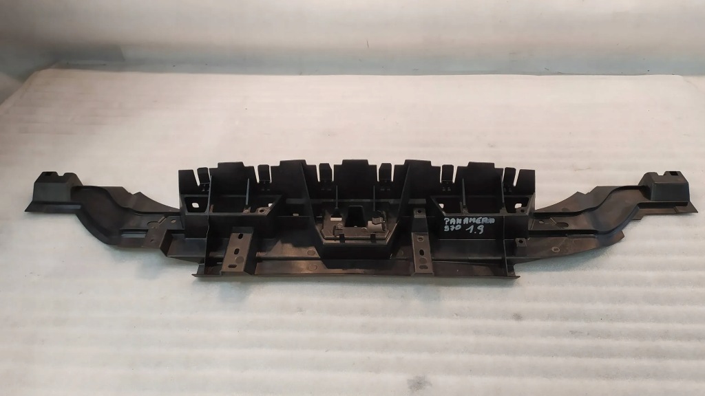 фото №8, Напрямна підсилювач бампера задній porsche panamera 970