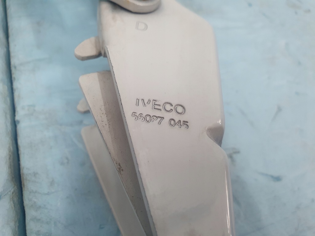 фото №4, Петли петля капот iveco daily vi левый правый 14-