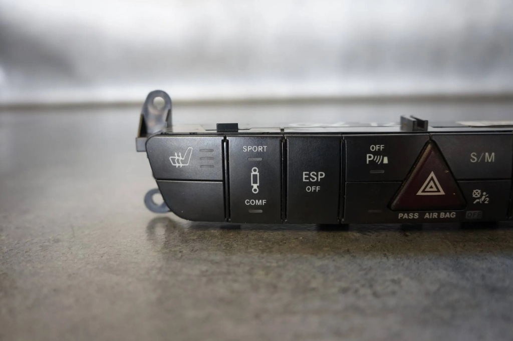 фото №9, Панель управление кнопка аварийных mercedes gl x164