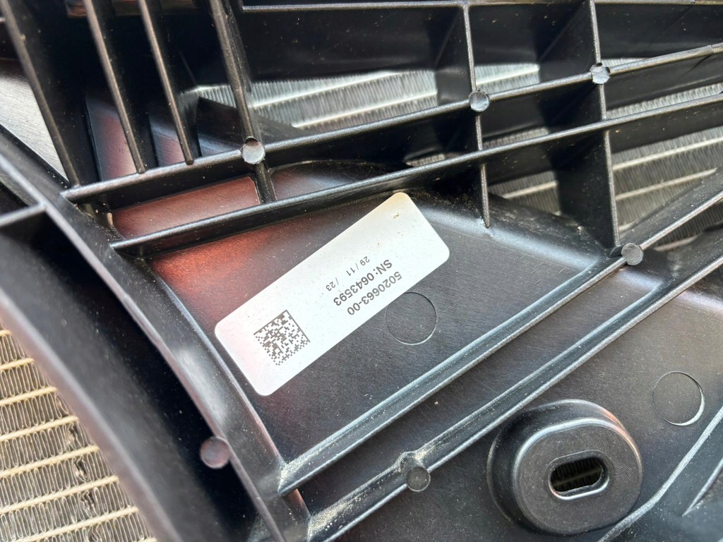 фото №6, Renault master iv радіатор 2023r. 214106556r