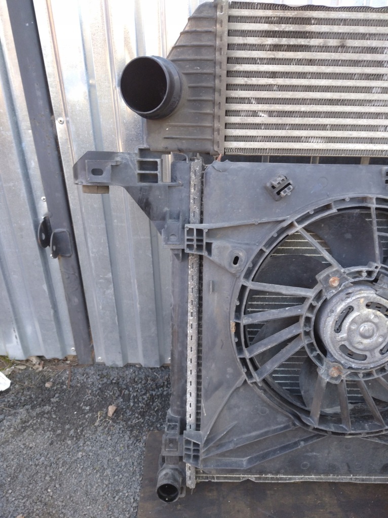 Комплект радиатор интеркулер master 3 2.3 dci Оригинал