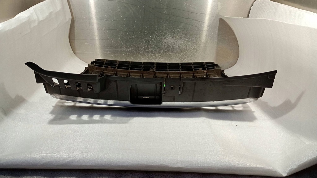 фото №11, Audi a4 b7 8e 05-08 решітка радіатора радіатора решітка радіатора решітка радіатора бампера перед c504