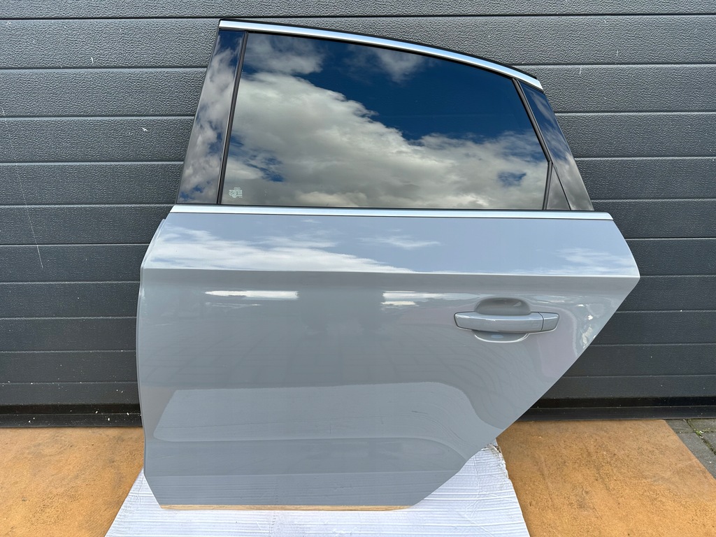 фото №1, Audi a3 8v дверь левая задние sedan ly7c левый задняя