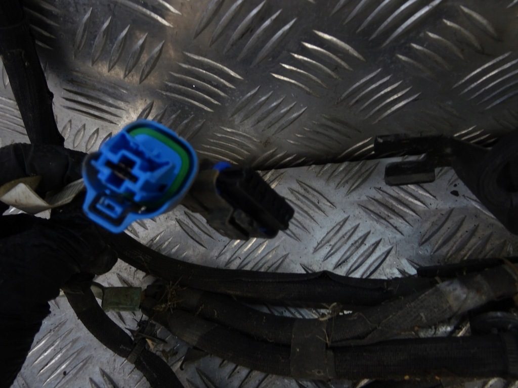 фото №3, Citroen c4 picasso система запуск стоп конденсатор