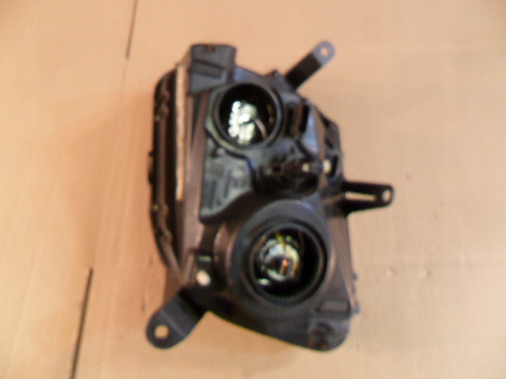 фото №15, Dacia duster 10- лампа правый перед 260101891r