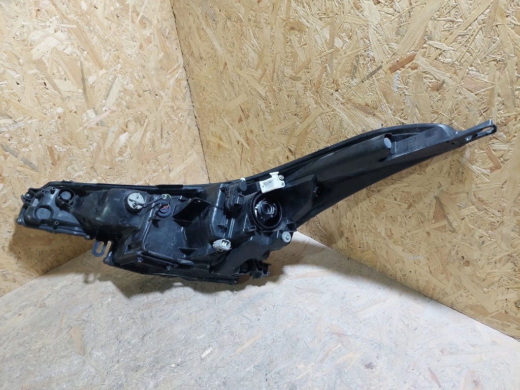 фото №10, Toyota c-hr 2018 лампи передні