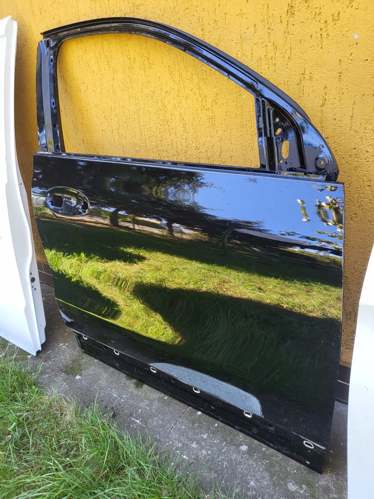 фото №3, Mercedes gla 247 дверь передние правое оригинал