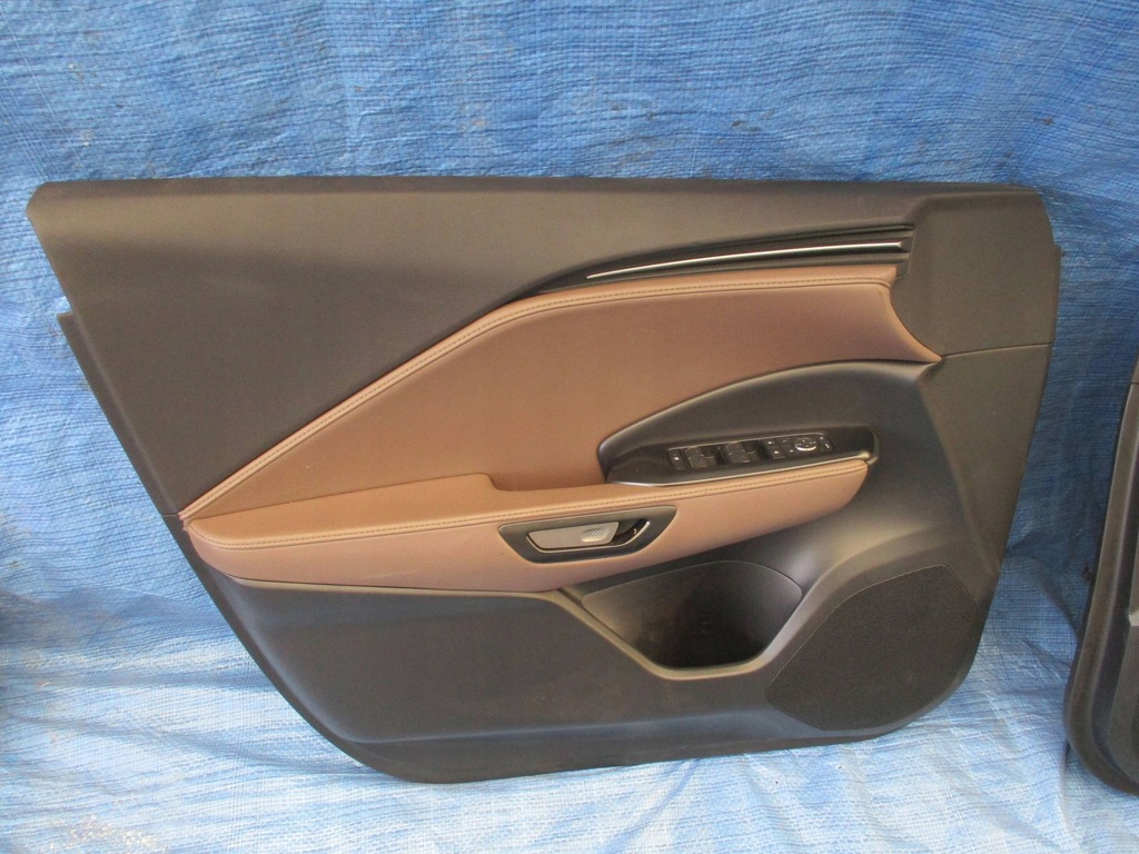 фото №9, Сиденья комплект сидений обшивки заднее сиденье lexus lbx 24- europa nowe km