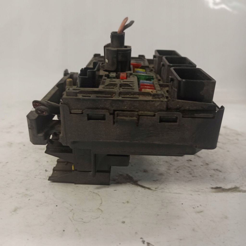 фото №14, Citroen c4 picasso i коробка предохранителей s118983004q