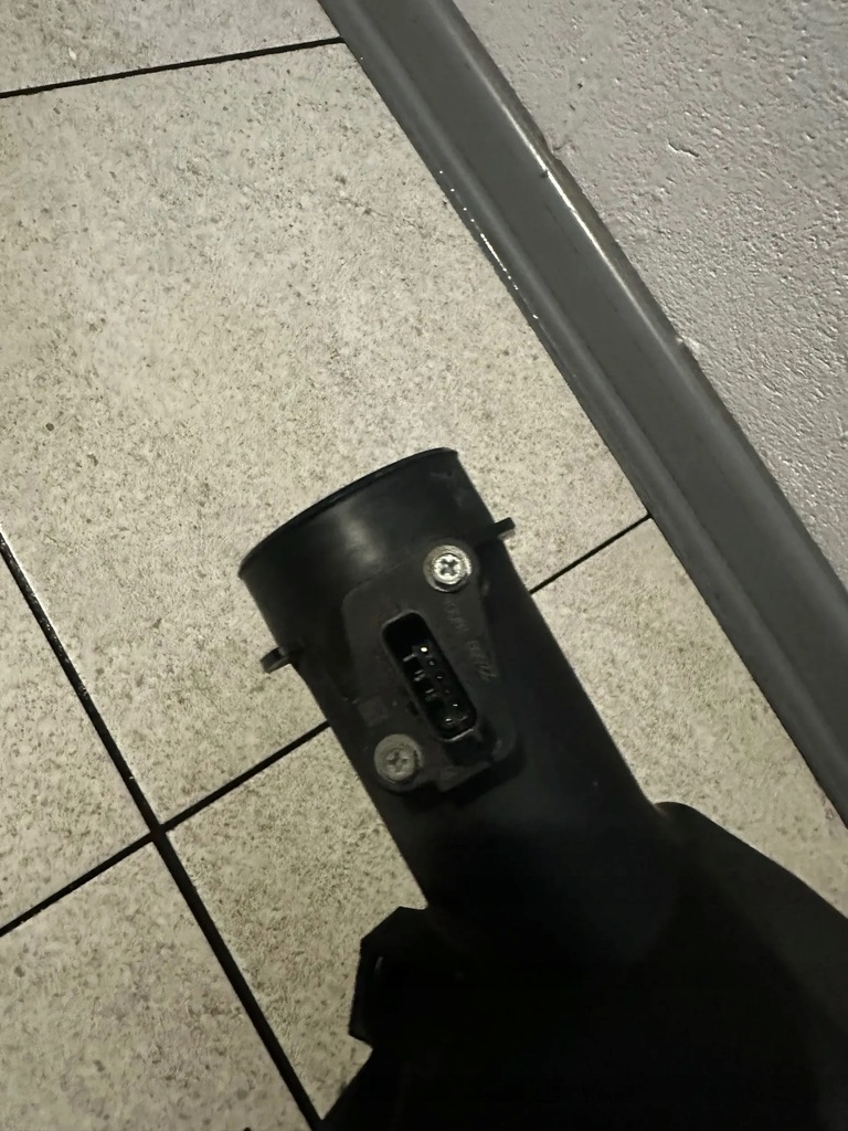 фото №9, Infiniti q50 3.5 гибрид корпус фильтра воздуха левая