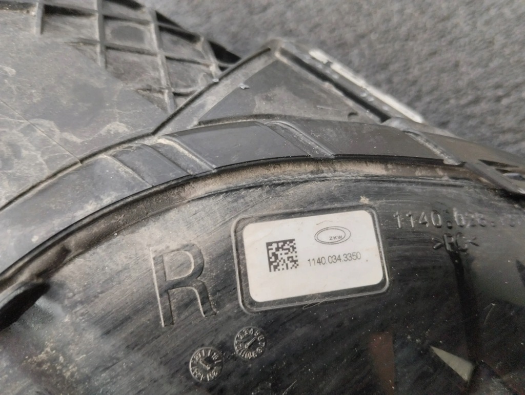 фото №6, Porsche taycan лампа правый перед full led matrix eu