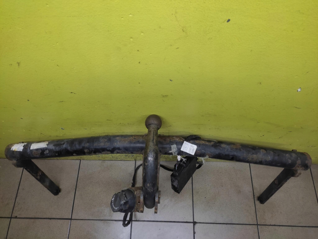 Купити Vw touran фаркоп  буксирувальний