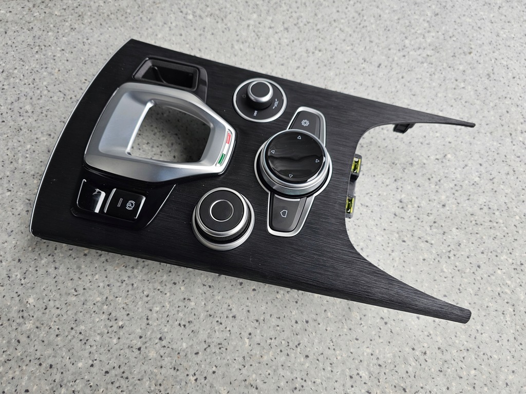 фото №2, Alfa romeo stelvio my22 lift панель тунель dekor