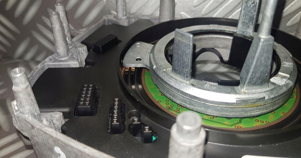 фото №7, Bmw e60 e61 e63 датчик kąta поворота модуль щетки active руль 4126324