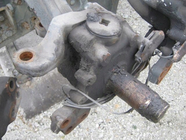 фото №5, Renault magnum dxi поворотный кулак левая / правая 58 / 68