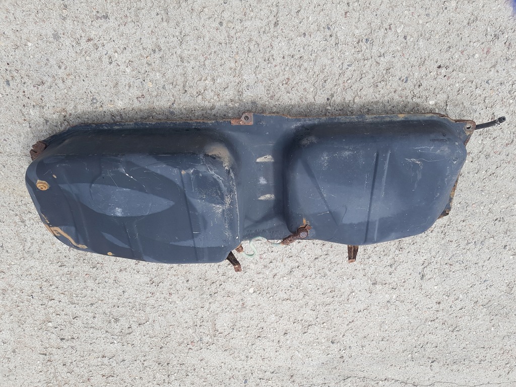 фото №11, Бак топлива bmw e30 узкая лампа coupe