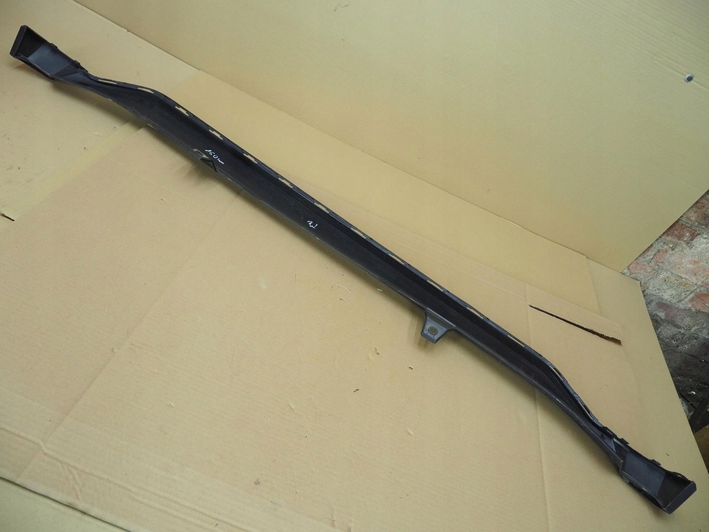 фото №16, Toyota aygo x 22- накладка спойлер dół бампера