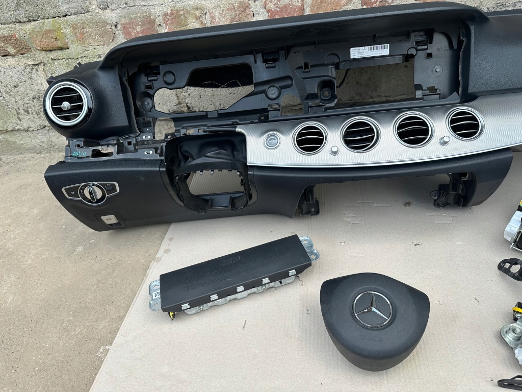 фото №5, Консоль подушка безопасности подушки безопасности pas mercedes w213 оригинал