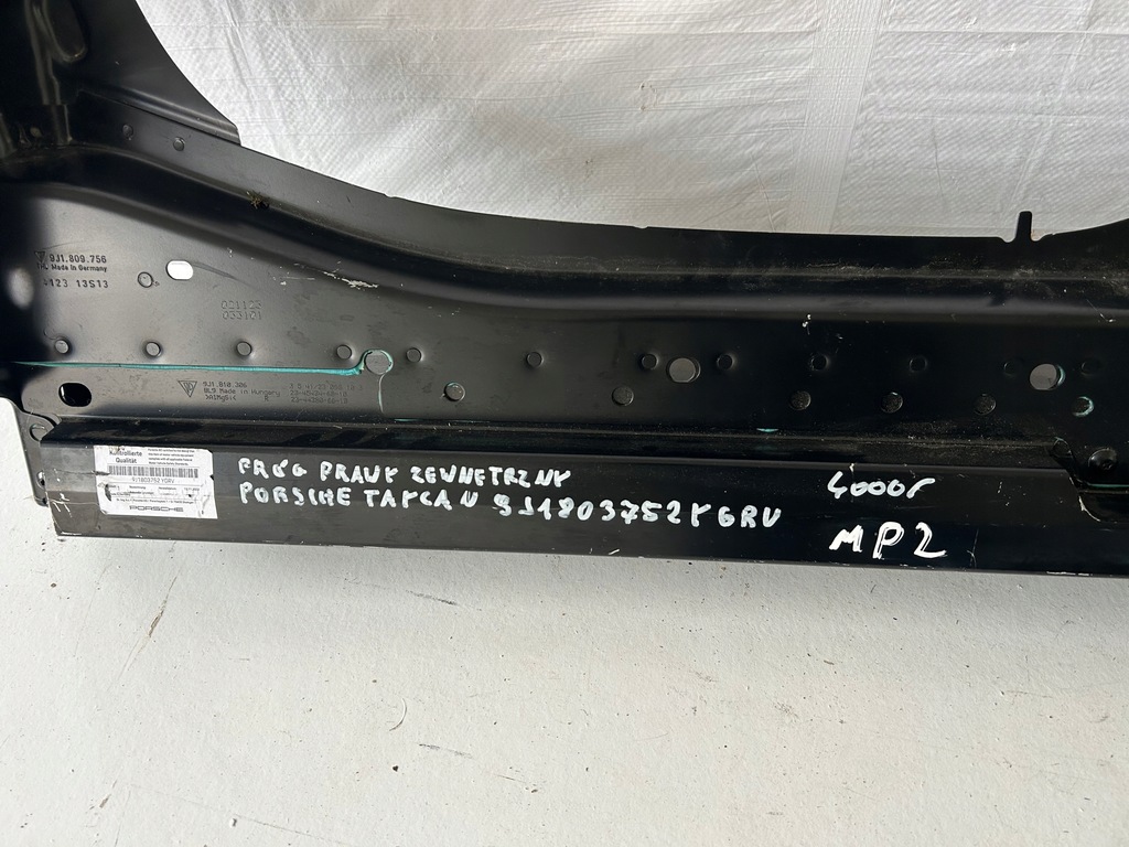 фото №7, Поріг правий зовнішній porsche taycan 9j1803752ygrv