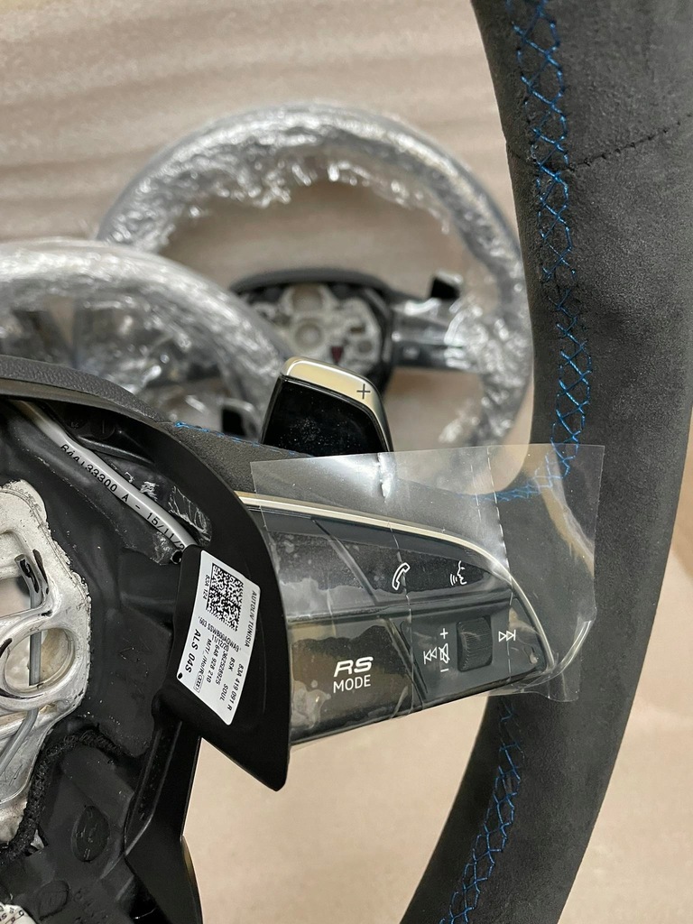 фото №11, Audi rs3 rsq3 воздуховод 0km alcantara 83a419091r