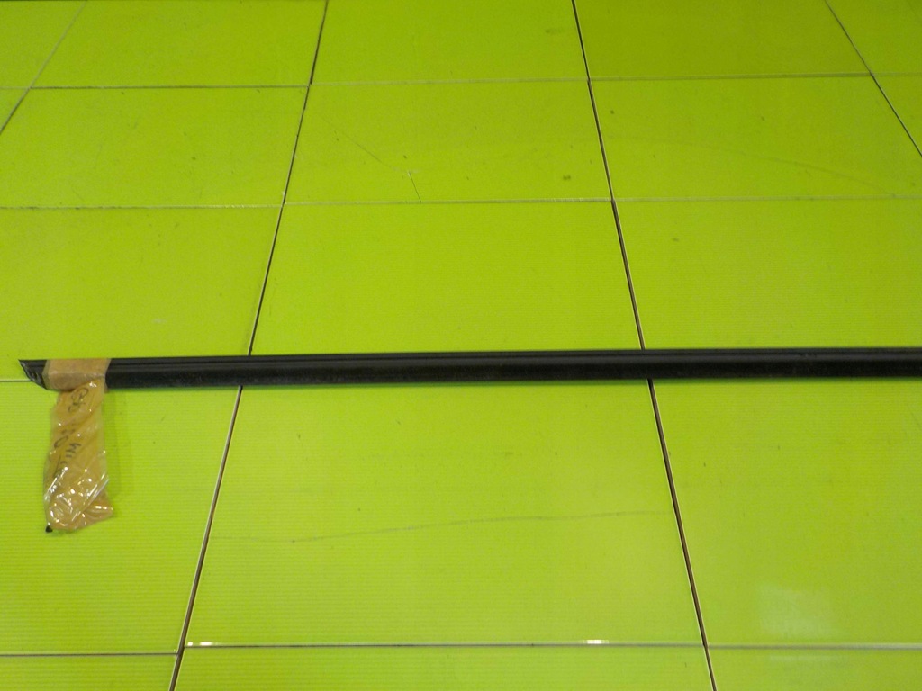 фото №5, Mito 09r 3d молдинг уплотнитель левая перед