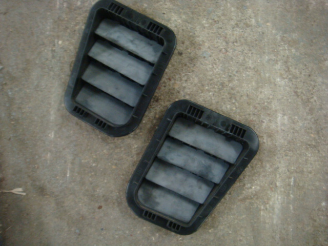 фото №1, Kia rio v 17- решётка вентиляции вентиляционная поперечина