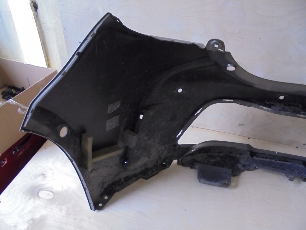 фото №12, Corolla e21 хэтчбек бампер задняя задний 6 pdc