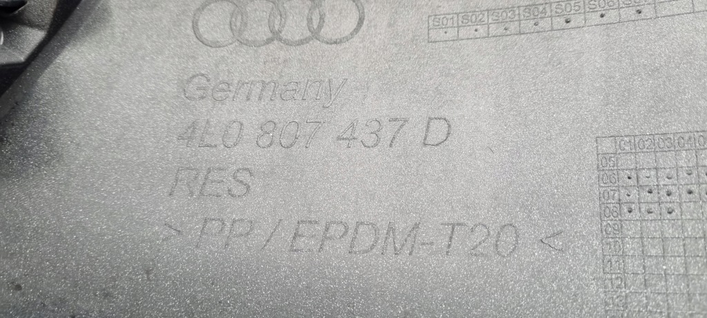 фото №14, Audi q7 s-line 2005- бампер перед оригинал b010