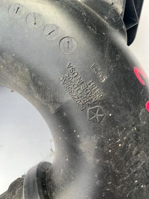 фото №2, Jeep cherokee kl воздухозаборник воздуха шланг труба 2.0