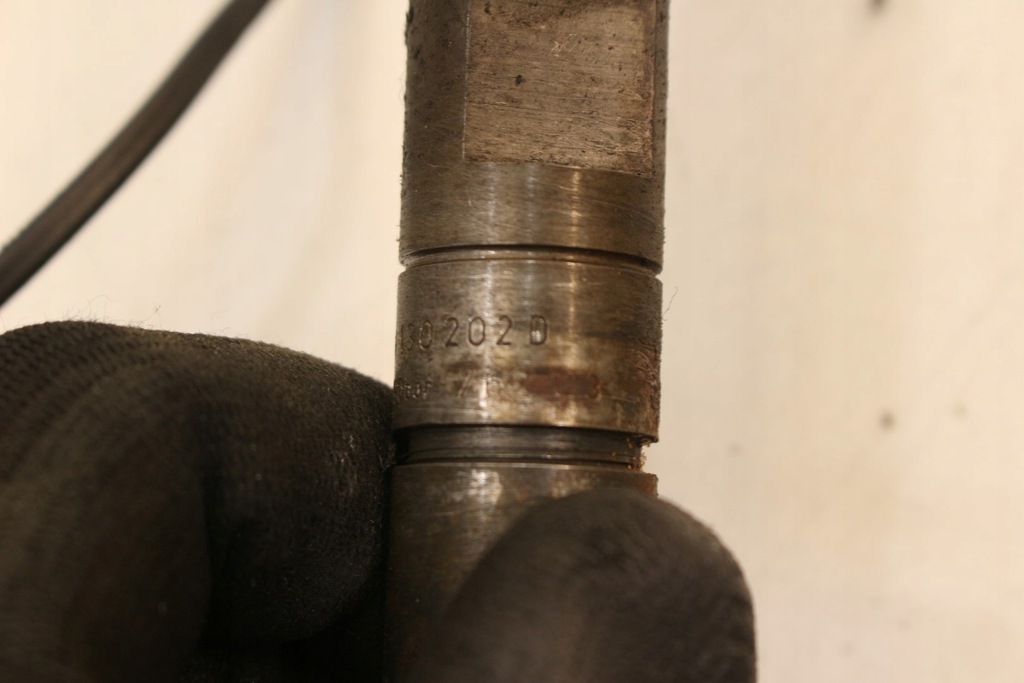 фото №6, Форсунка керуючий 074130202d vw lt 2.5 sdi