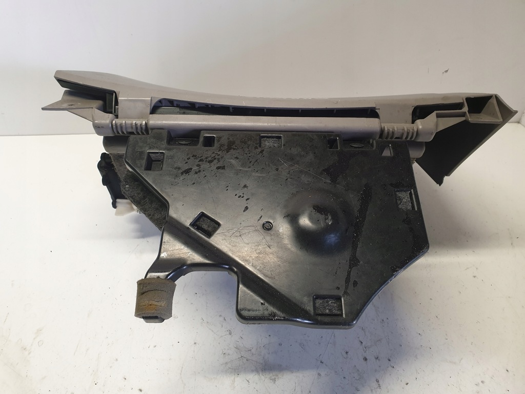 фото №6, Бардачок пасажира mitsubishi grandis