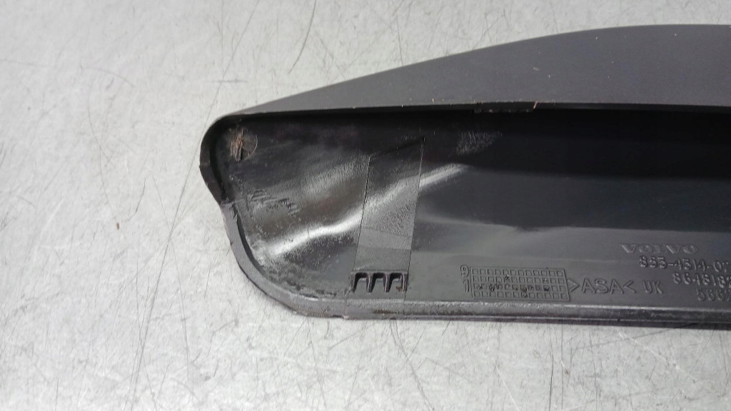 фото №6, Заглушка рейлинг перед передняя правая оригинальный номер 8648182 volvo xc70 v70 ii 00-07r