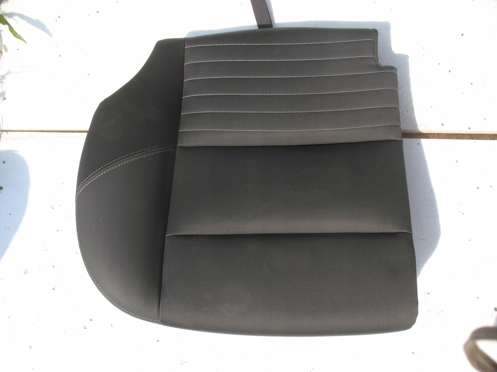 фото №1, Volvo v50 2006 r-tylne сиденье