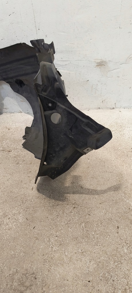 фото №11, Підкрилок праве перед mercedes w205 14-