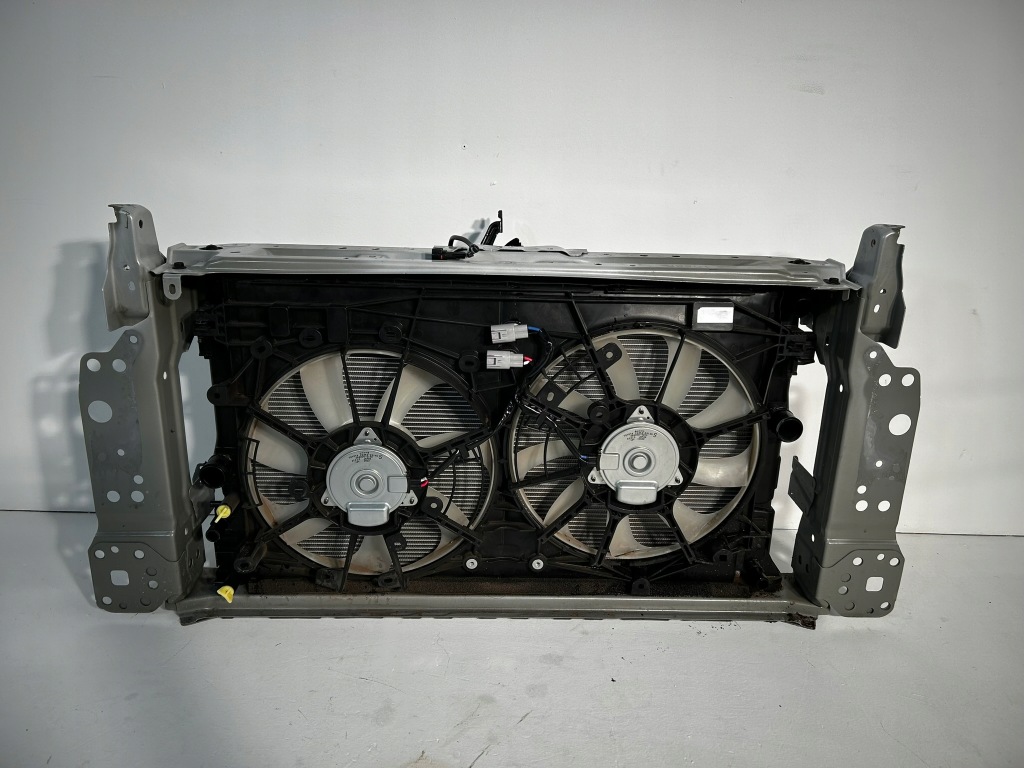 фото №9, Corolla e21 lift 2.0 гибрид радиатор усилитель pas передний комплект 1k6