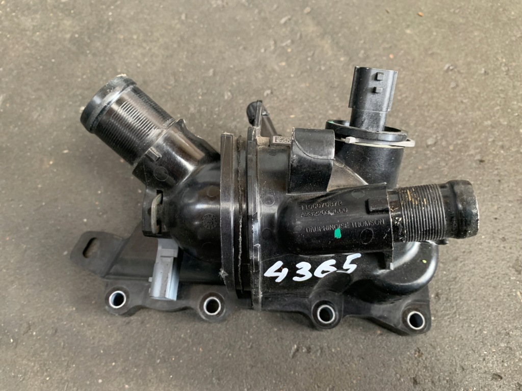 фото №1, Renault 1.3 tce корпус термостата 110607087r