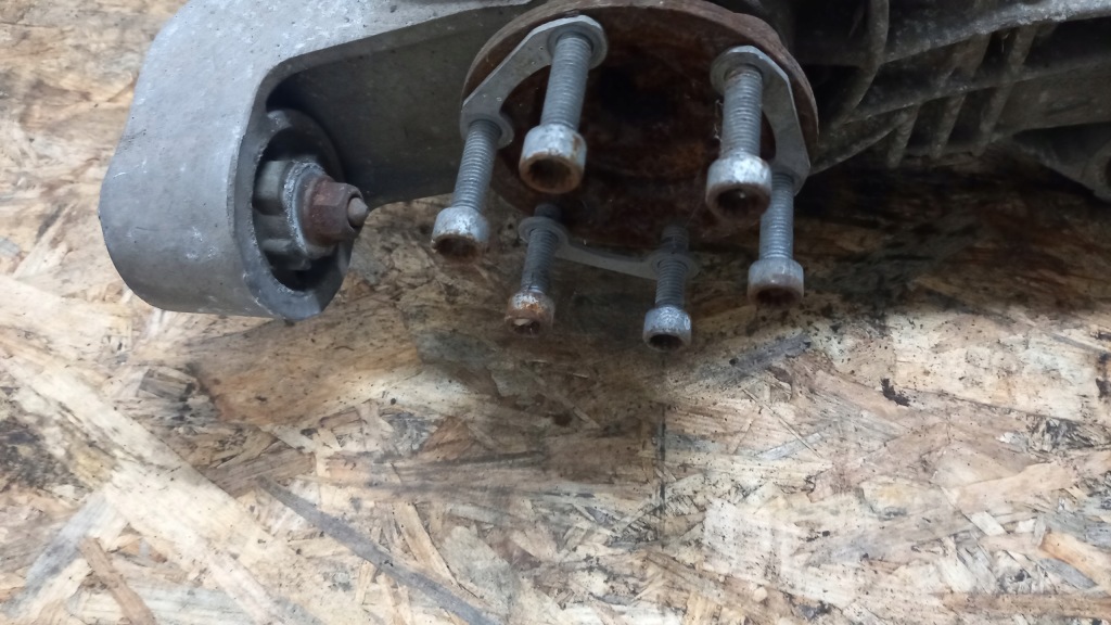 фото №4, Мост задний vw golf 4460310018