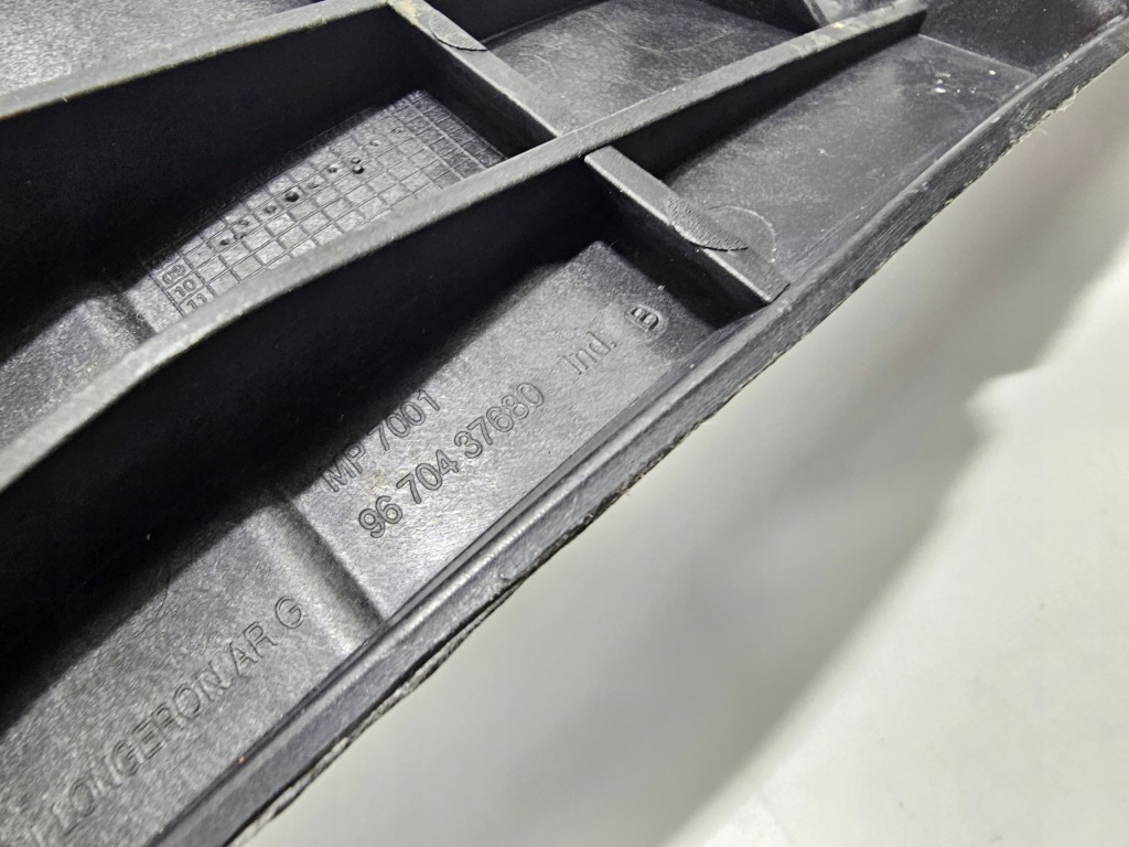 фото №5, Захист молдинг поріг правий задня peugeot 3008 i #4204