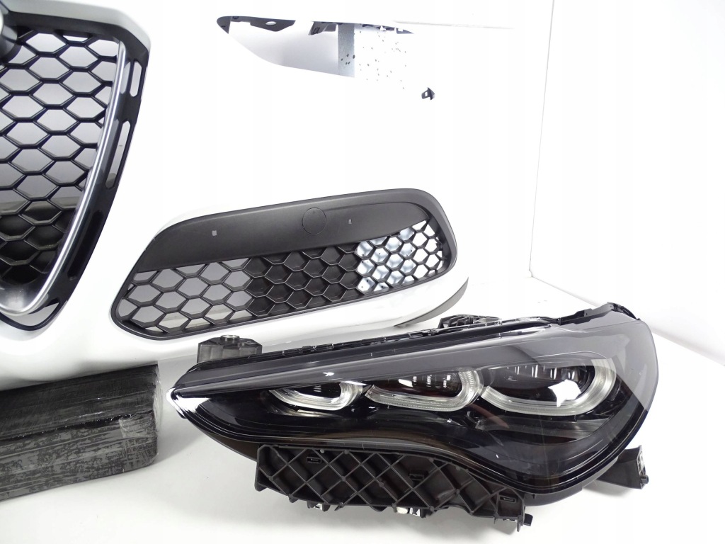 Бампер перед передній alfa romeo stelvio + ліхтарі  правий ліва full led Недорого