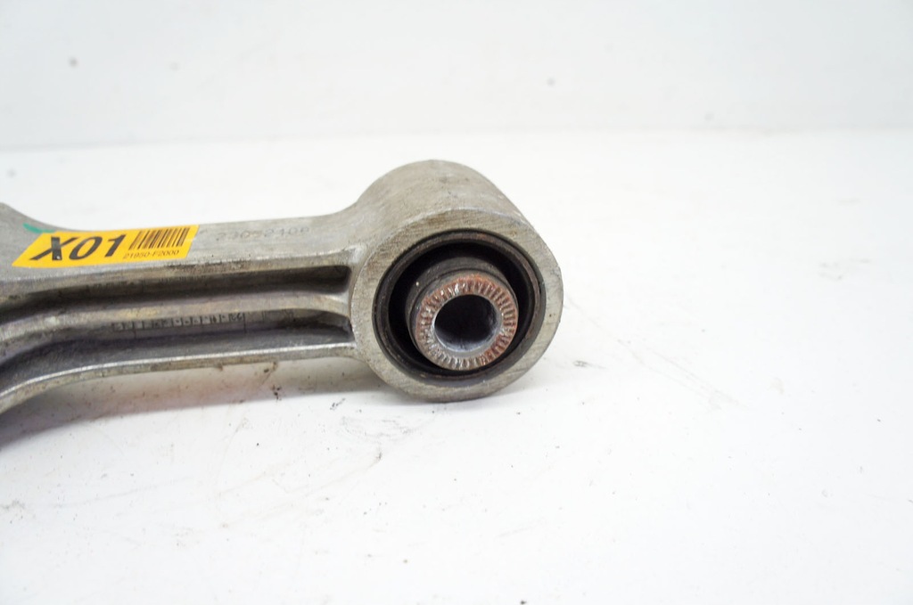 фото №5, Sz191 hyundai elantra vii 1.6i подушка двигателя нижняя 21950-f2000