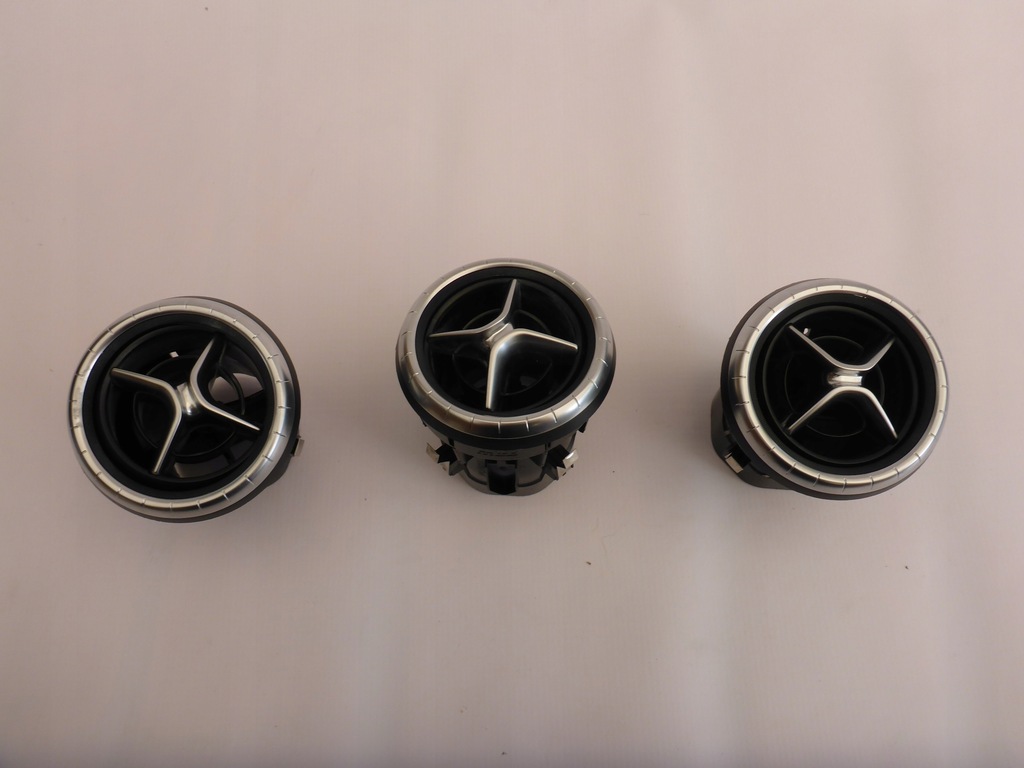 фото №1, Решітка обдув mercedes cla w117