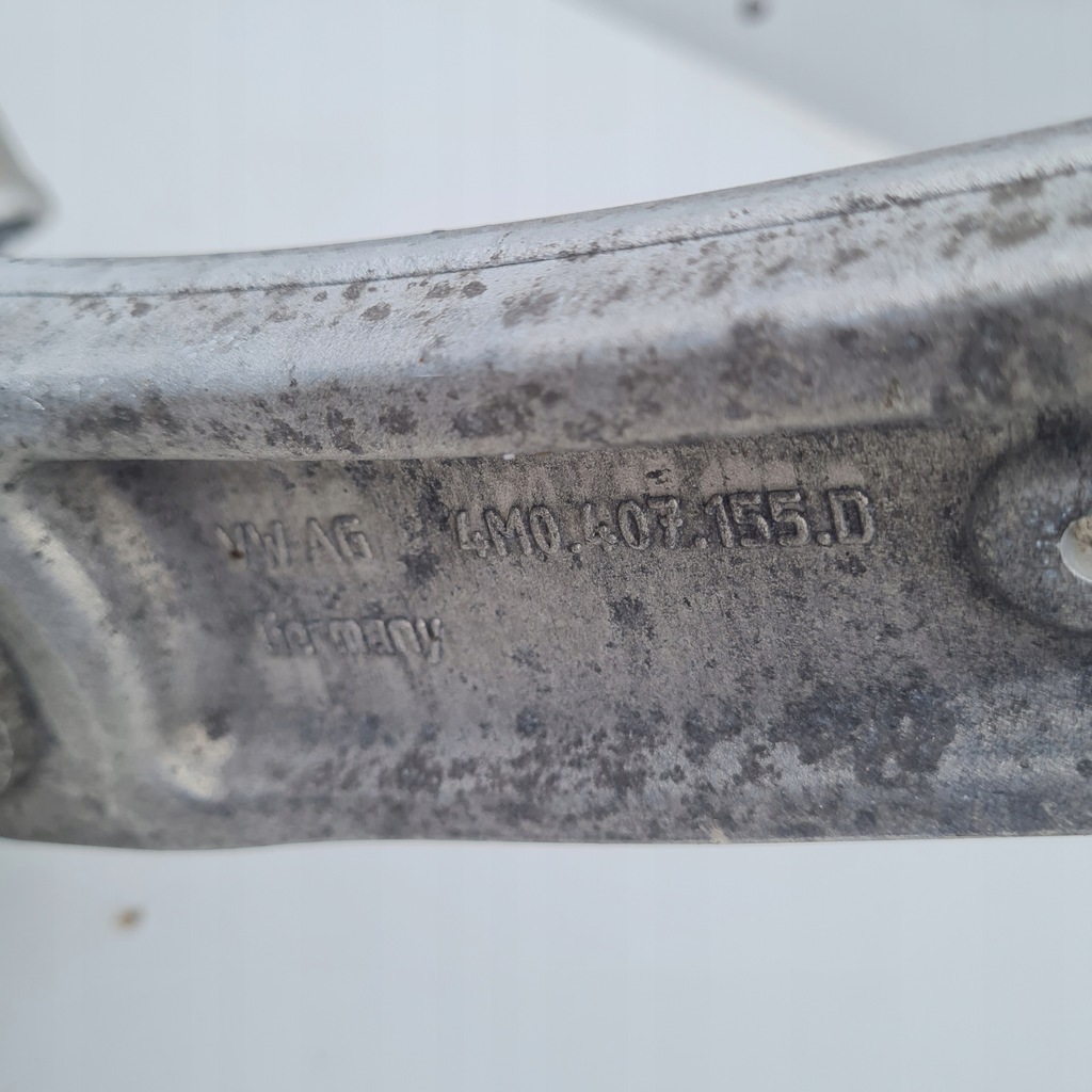 фото №7, Поворотный кулак левая перед рычаги a6 c8 bdb комплектная