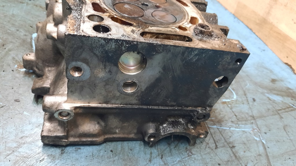 фото №13, Головка двигателя 9634559710 peugeot 807 2.2 hdi