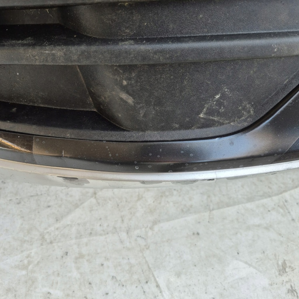 Audi q5 1 1 8r 08-12 бампер перед передній sprysk pdc Київ